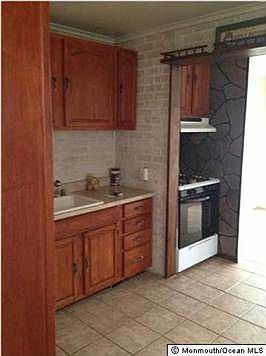5th image of 916 Park Pl