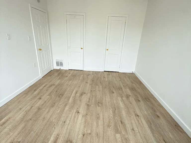 10 Beatrice St #2 — Photo 6