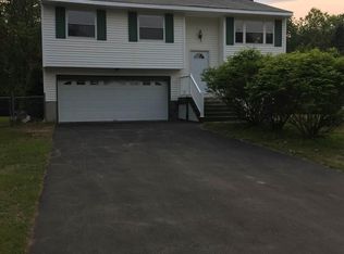 9 San Luis Rd, Gansevoort, NY 12831