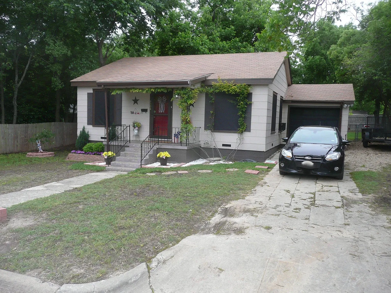 2 bed, 920 sqft, $1,450 — Photo 1