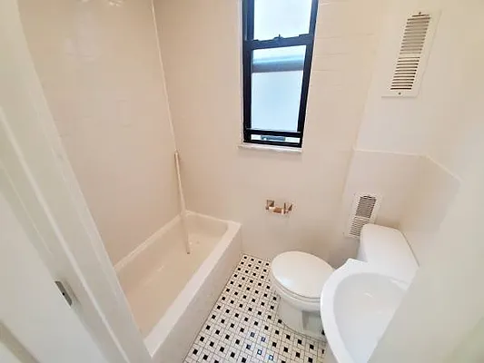 Rented by Brooklyn Property Group LLC | media 5