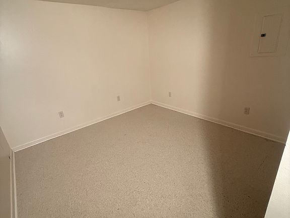 4th image of 236 Genesee St APT 4