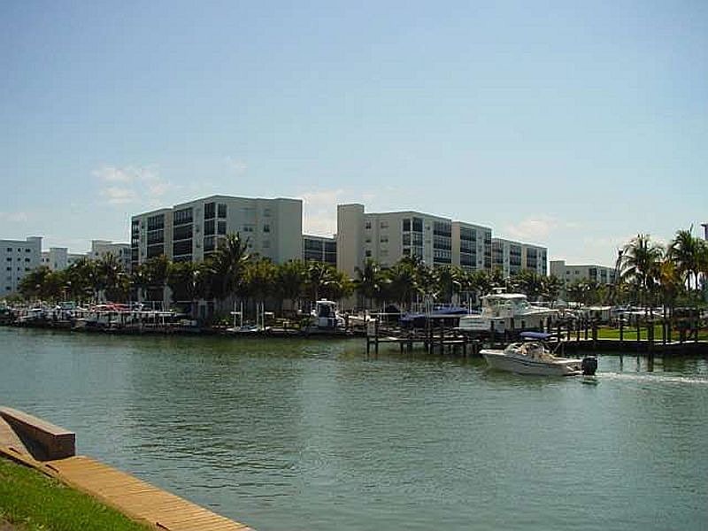 1st image of 4451 Bay Beach Ln APT 453