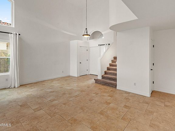 5th image of 1322 E ANGELA Drive