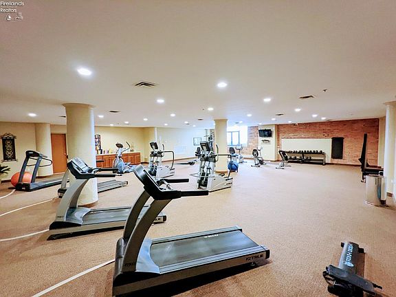 3rd image of 401 W Shoreline Dr Unit 356