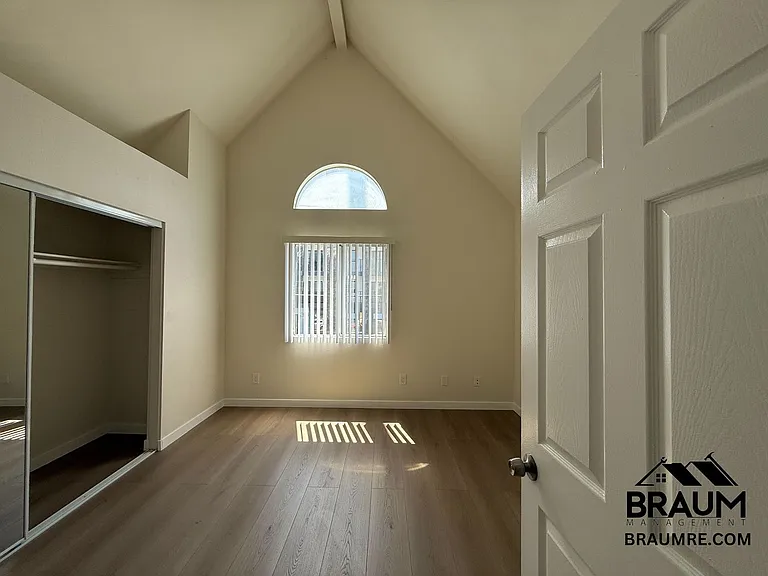 14257 FRIAR ST. — Photo 17