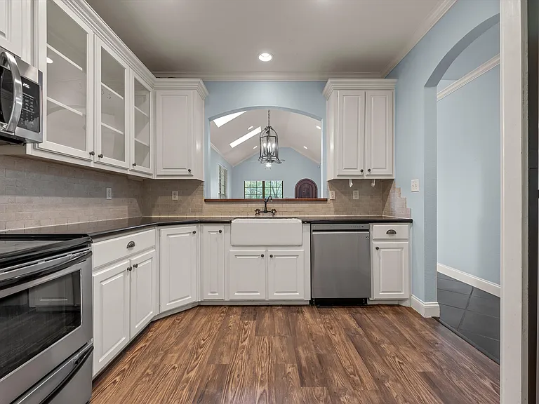 316 Garden Dr — Photo 6