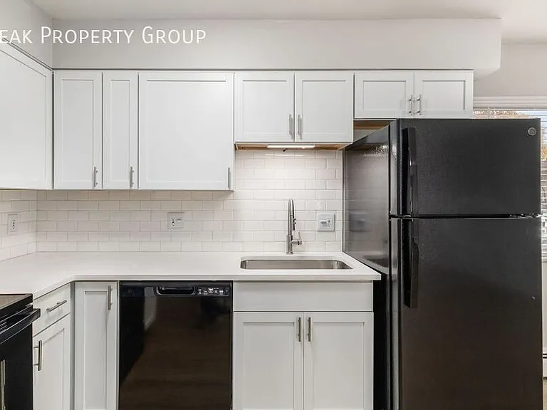 639 Riverview Dr #3 — Photo 8