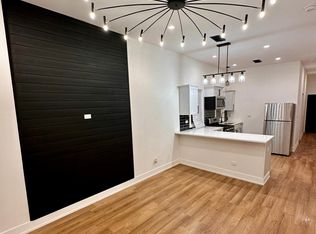 4162 S Wells St #2, Chicago, IL 60609