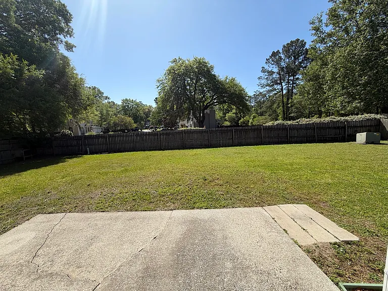 160 Wainwright Mnr — Photo 17