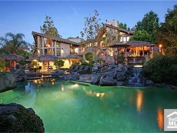 260 S Peralta Hills Dr, Anaheim, CA 92807