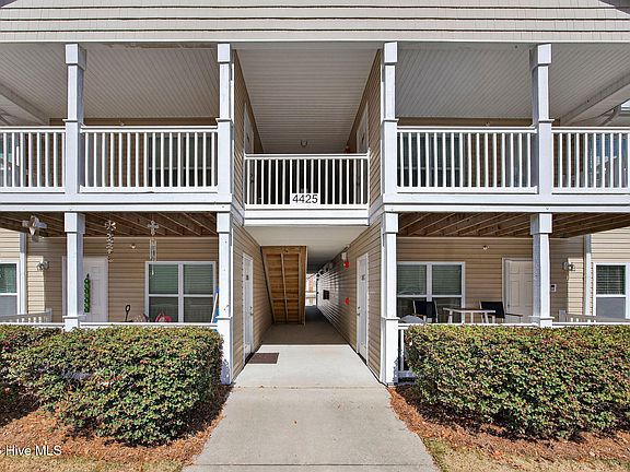 4th image of 4425 Jay Bird Circle Unit 107