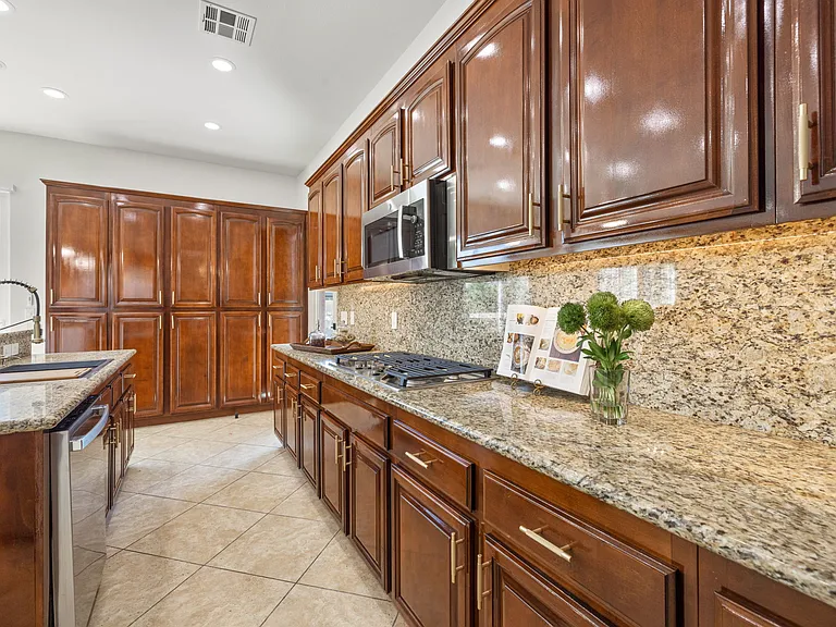 57806 Cantata Dr — Photo 16