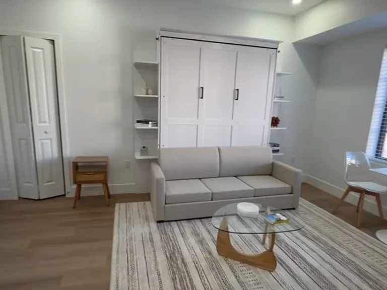 1619 Jefferson Ave #8 — Photo 4