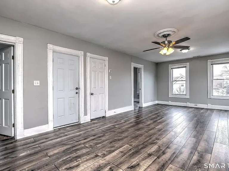 168 Lloyd St #3 — Photo 6