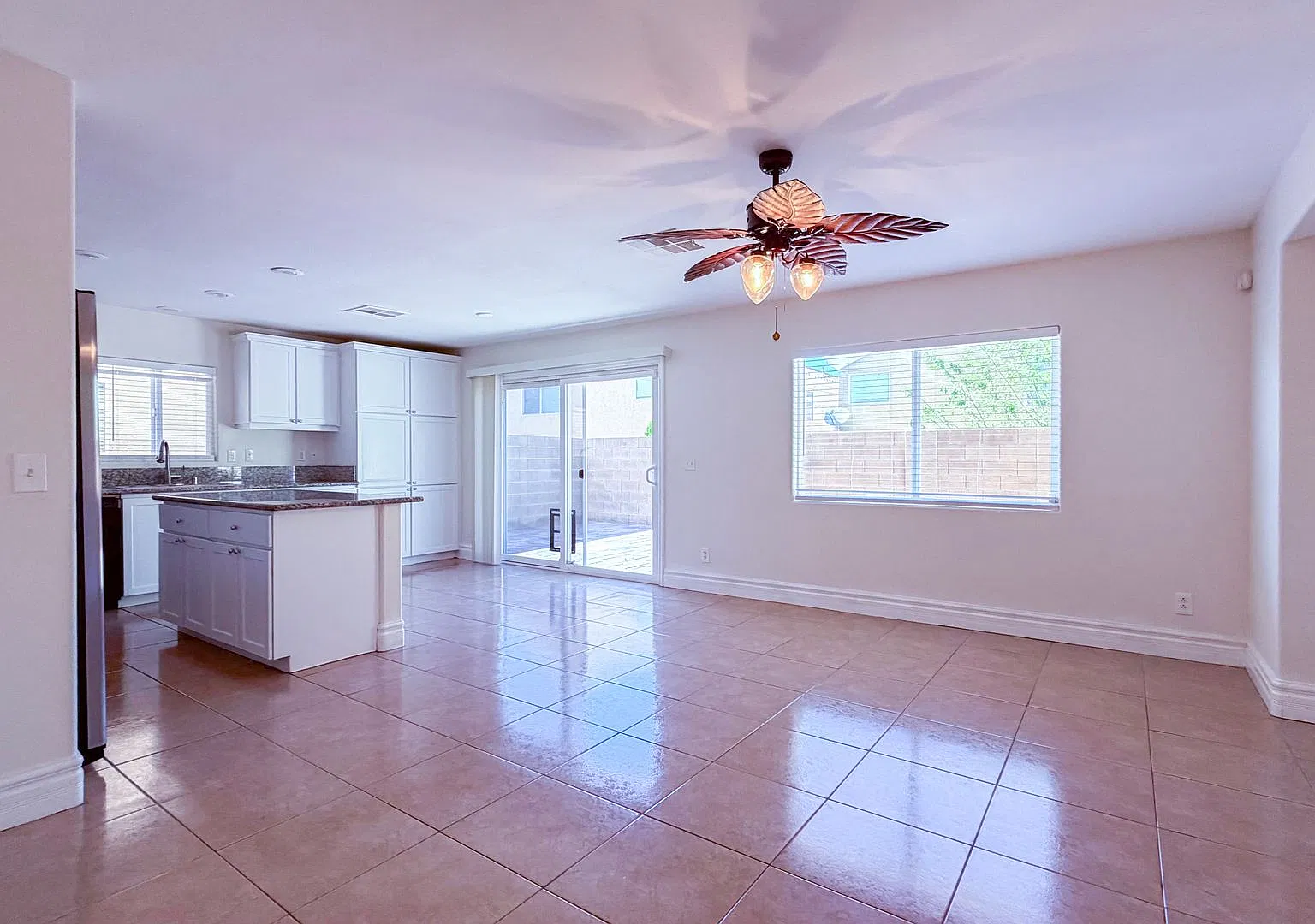 Wonderful 4-bedroom, 3-bathroom home located in the desirable Rhodes Ranch golf course community — Photo 4