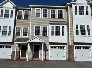 28 Acadia Lane, Exeter, NH 03833