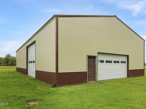 4th image of W Bloom Rd
