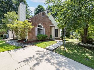 122 Sterlingdaire Dr, Cary, NC 27511