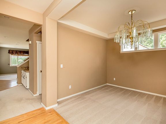 5th image of 3464 Laurelwood Cir NE