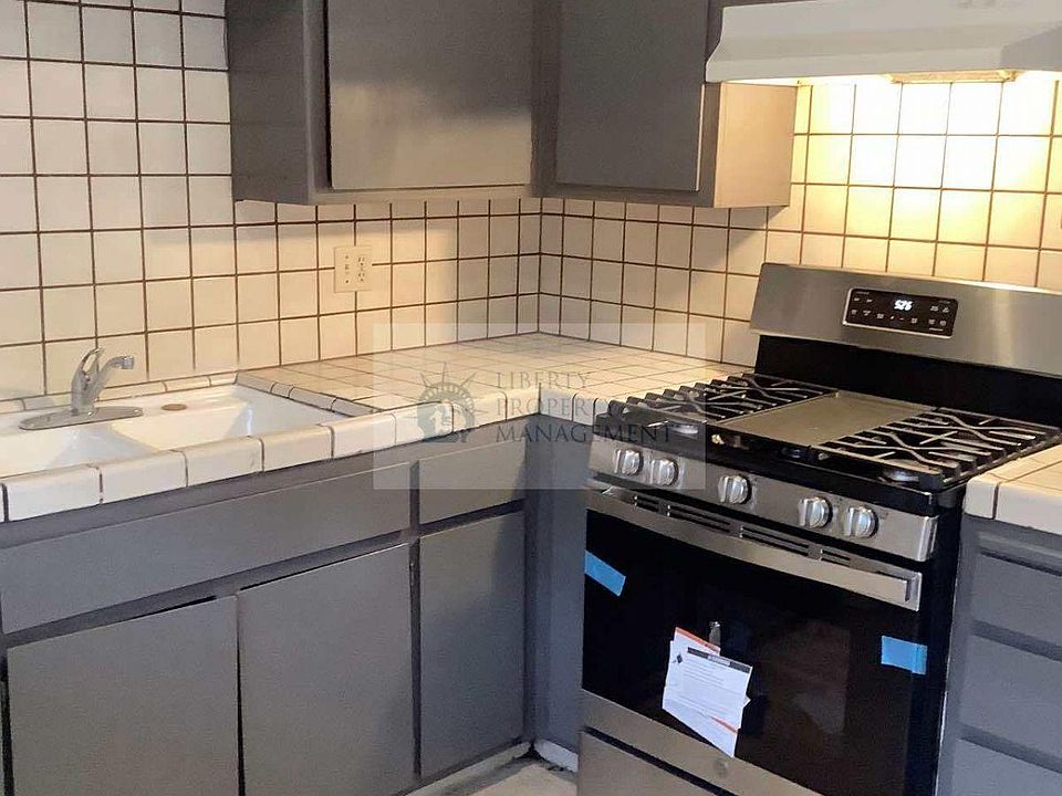 2nd image of 185 E 13th St #28