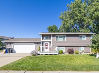 3927 Parkview Dr, Rapid City, SD 57701
