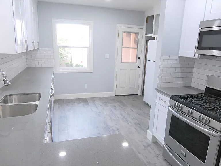 BB LLC - Savona Walk — Photo 4