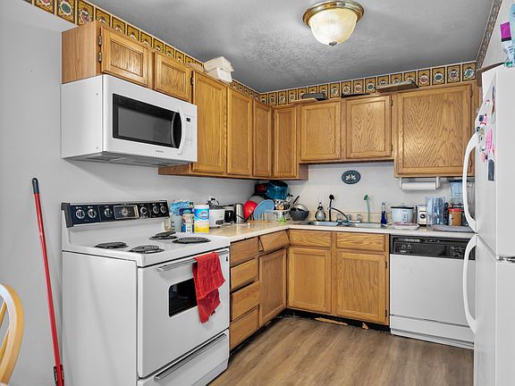 2nd image of 718 W 1720 N APT 227