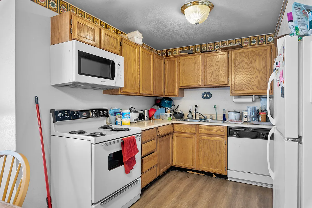 Building Photo - 718 W 1720 N #227