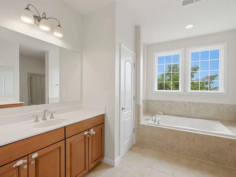 20920 Ashburn Heights Dr — Photo 40