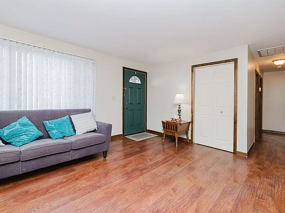 5th image of 1243 New Boston Rd
