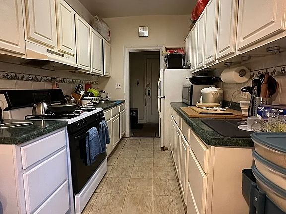 4th image of 3521 81st St APT 2A