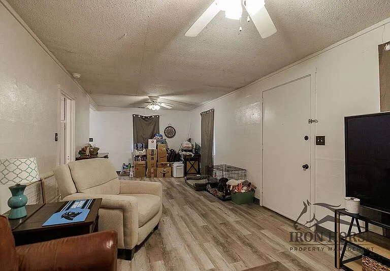 123 Hollie St — Photo 7