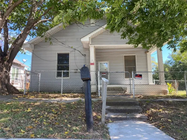 1124 N Culberson St, Gainesville, TX 76240