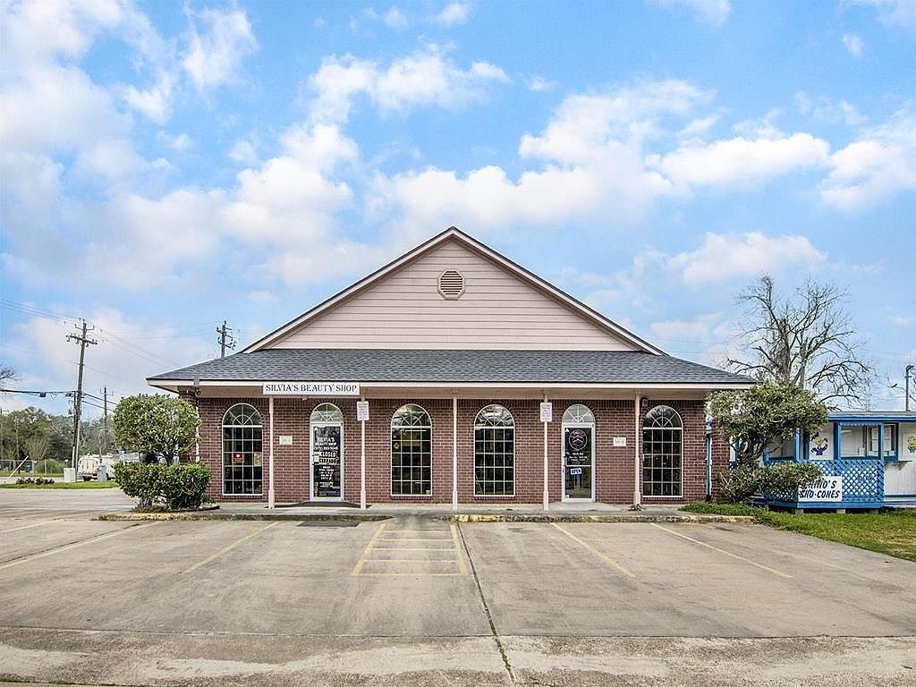 306 E Main St, Clute, TX 77531 MLS 26559588 Zillow