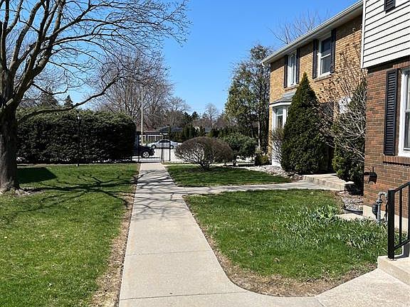 5th image of 8410 Little River Rd #5