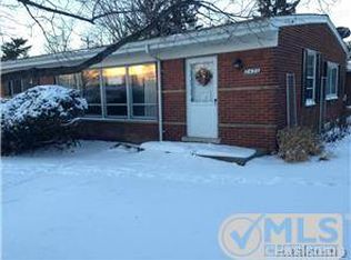 2420 W Walton Blvd, Waterford, MI