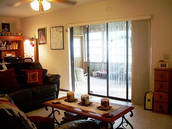 5th image of 1066 SE Shakespeare Ave