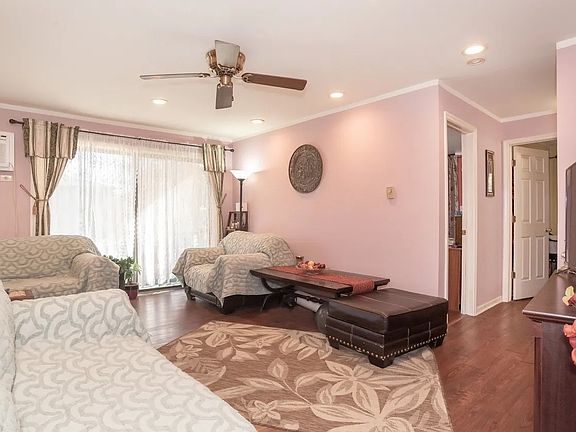 4th image of 11810 S Komensky Ave APT 101