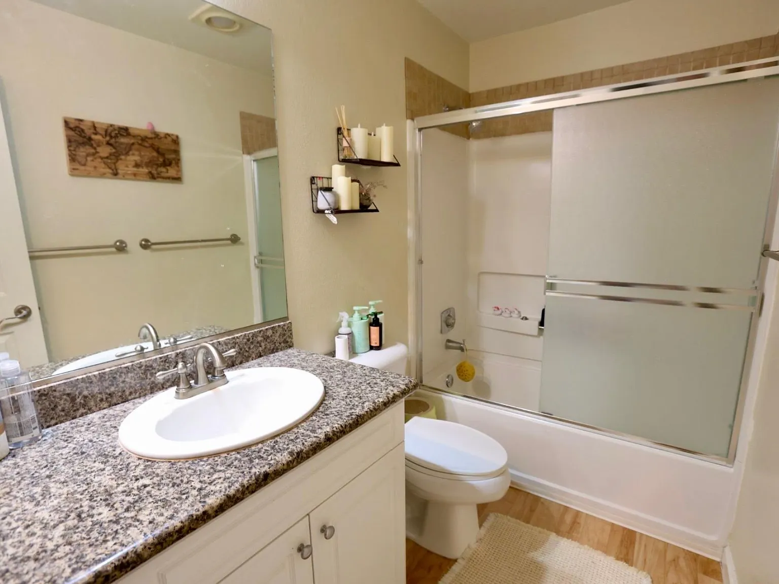 2 bed, 915 sqft, $2,850 — Photo 4