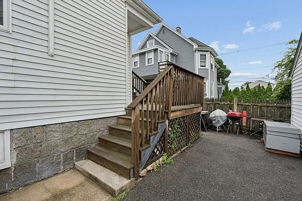 24 Richardson Ave #1 — Photo 6