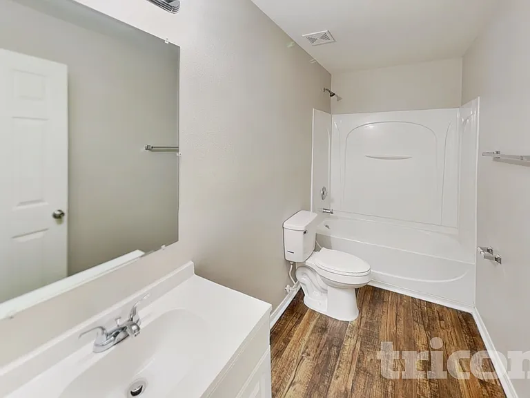 4003 Larkhaven Village Dr — Photo 15