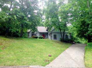 8500 Old Towne Ct, Knoxville, TN 37923