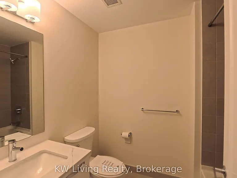 75 James St S #904 — Photo 15