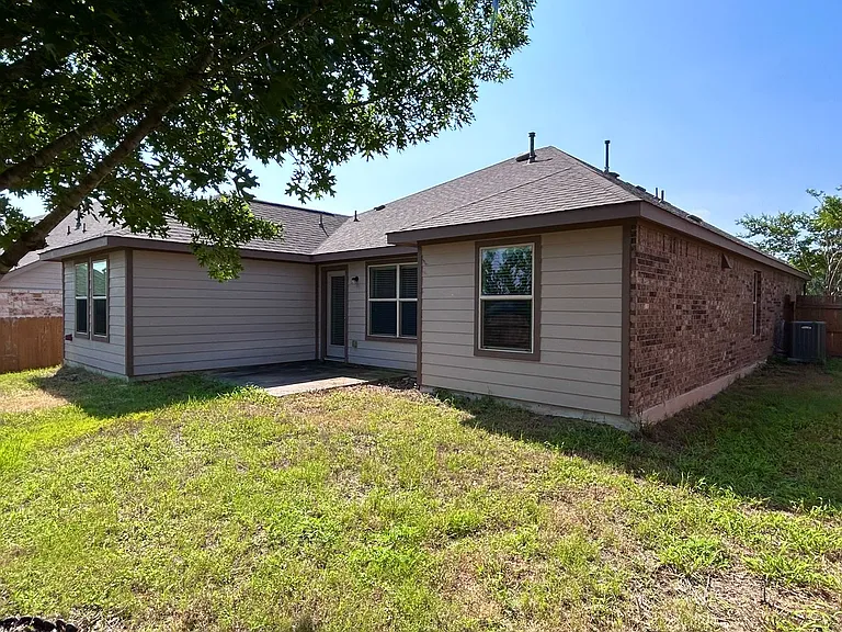 2204 Tranquility Ln — Photo 34