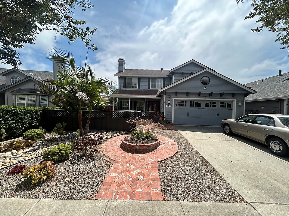 967 Hancock St