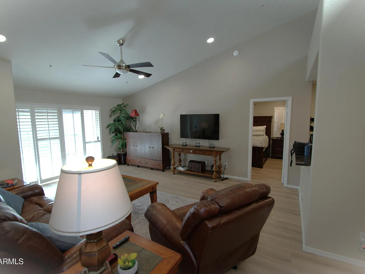 2 bed, 2.0 bath, 1029 sqft, $1,900 — Photo 2