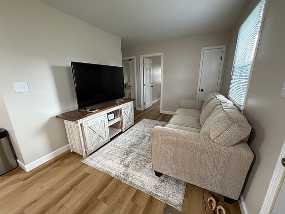 2nd image of 583 Blackstone St #583