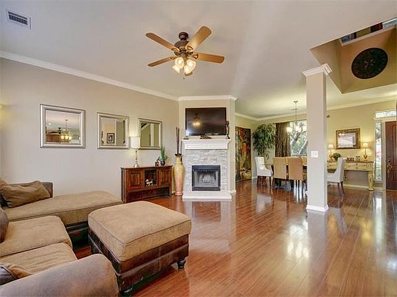 5th image of 11504 Emerald Falls Dr