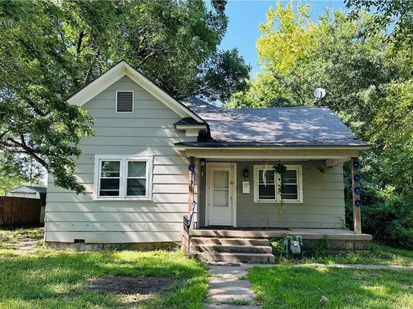 217 E 22nd St, Pittsburg, KS 66762